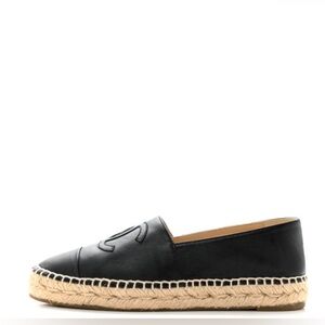Brand new 100%  authentic CHANEL
Lambskin CC Espadrilles size 40  Black